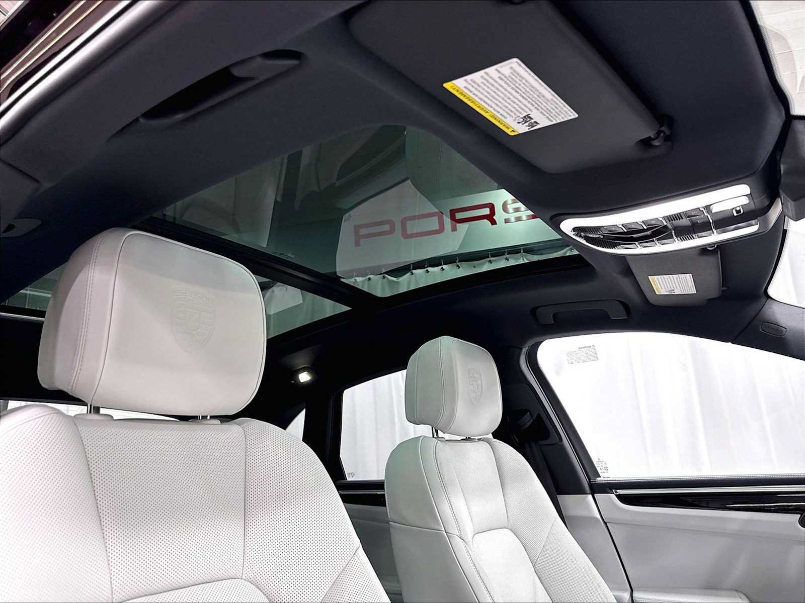 New 2026 Porsche Macan AWD/4WD image 26