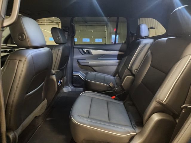 Used 2025 Buick Enclave Preferred image 15