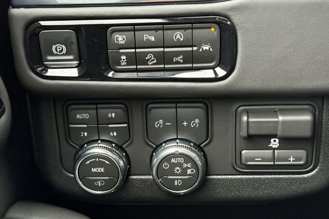 New 2026 GMC Yukon AT4 Ultimate image 34