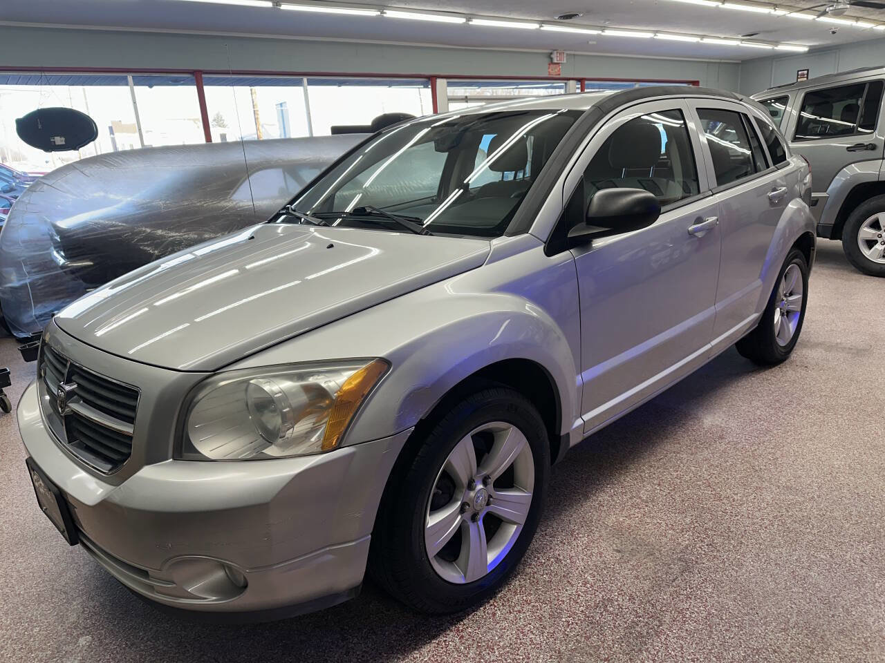 Used 2010 Dodge Caliber Mainstreet image 2