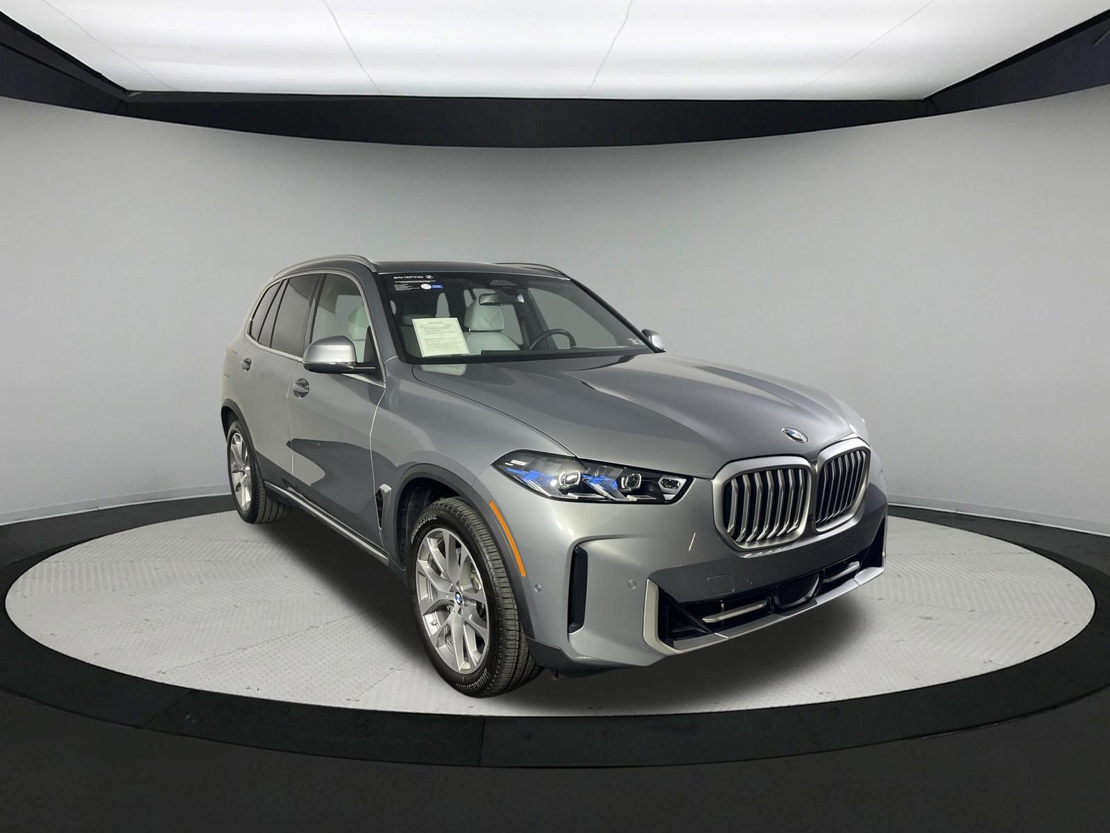 Certified 2026 BMW X5 xDrive40i AWD/4WD image 3