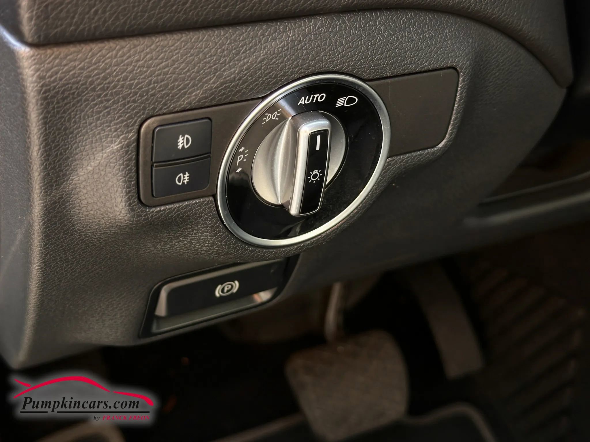 Used 2019 Mercedes-Benz GLA 250 4MATIC image 28