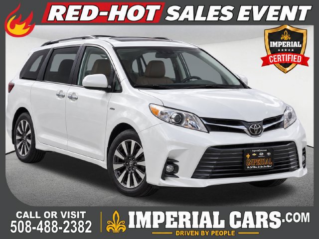 Used 2020 Toyota Sienna XLE w/ XLE Navigation Package AWD/4WD image 1