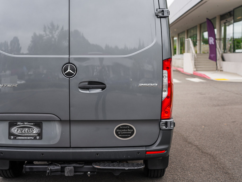 Used 2022 Mercedes-Benz Sprinter 2500 image 33