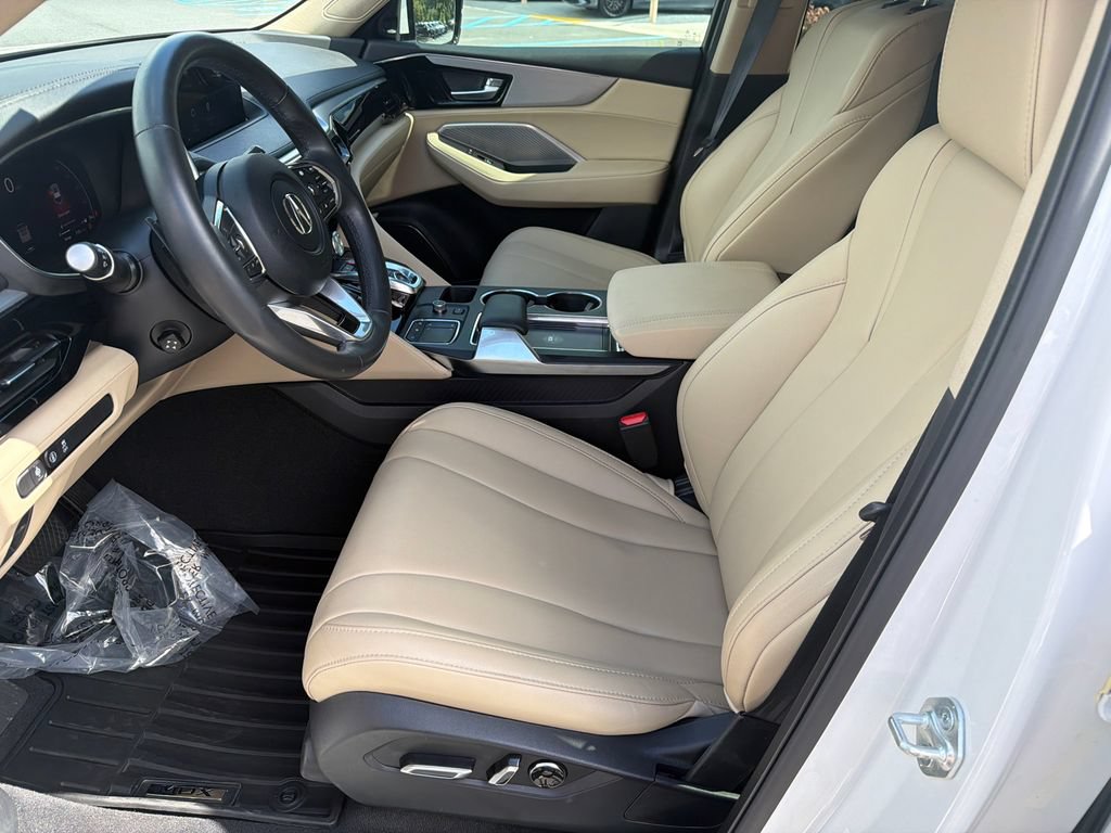 Used 2024 Acura MDX SH-AWD image 11