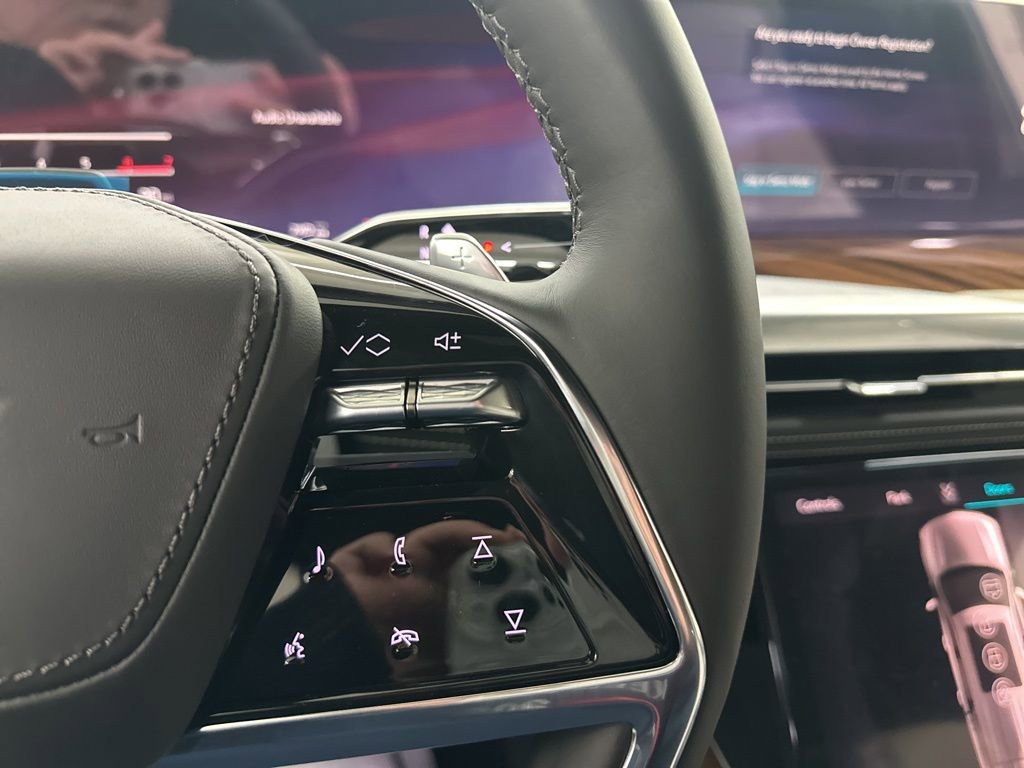 New 2026 Cadillac Escalade Platinum Sport w/ LPO, ONYX Package image 33