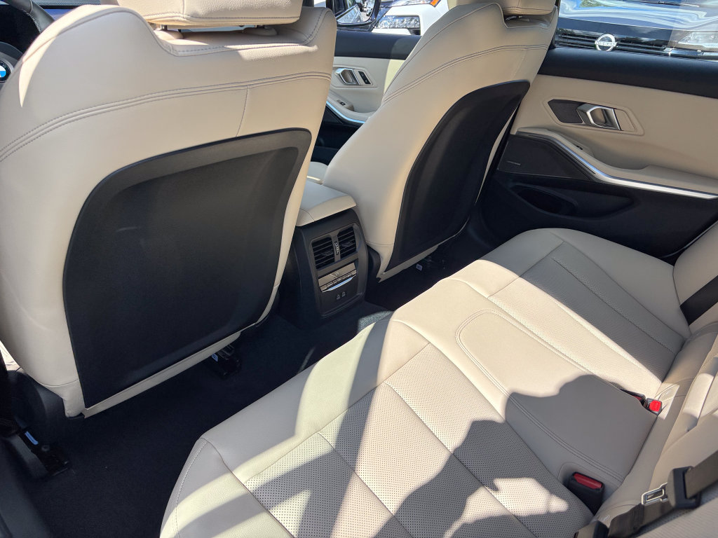 New 2026 BMW 330i xDrive Sedan w/ M Sport Package AWD/4WD image 29