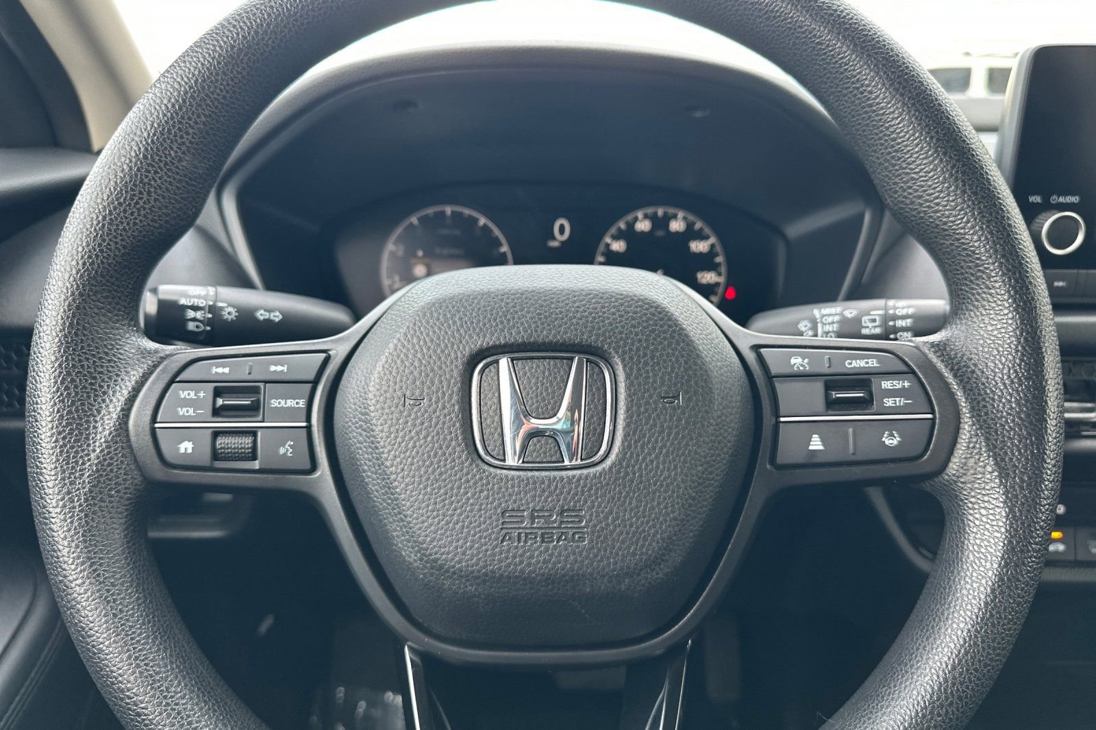 Used 2025 Honda HR-V LX image 26
