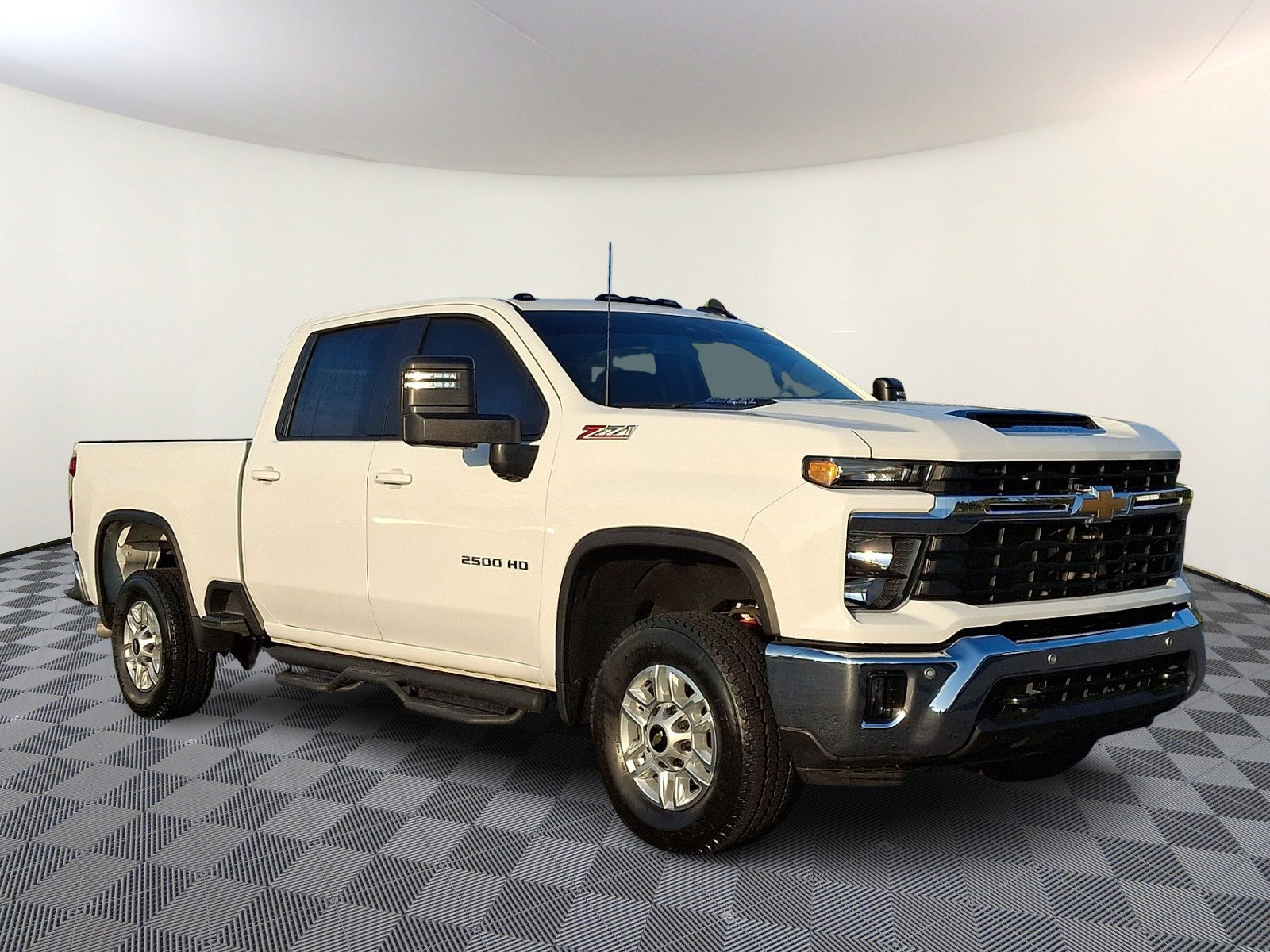 Used 2025 Chevrolet Silverado 2500 LT w/ All Star Edition AWD/4WD image 1