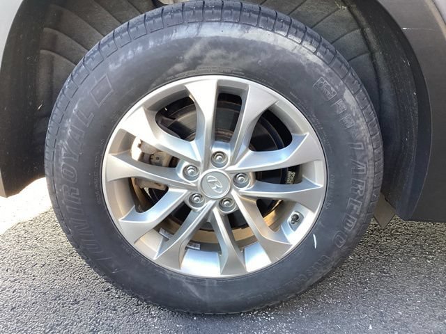 Used 2019 Hyundai Santa Fe SE FWD image 7