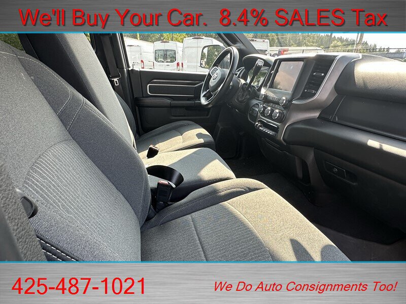 Used 2020 RAM 2500 Big Horn w/ Night Edition AWD/4WD image 9