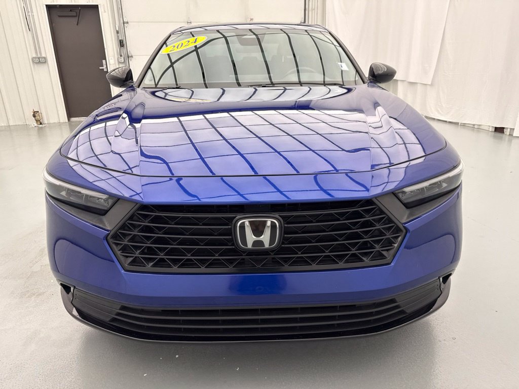 Used 2024 Honda Accord Sport image 2