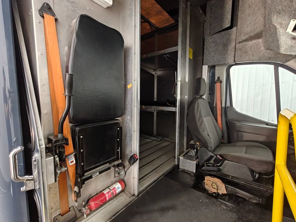 Used 2021 Ford Transit 350 DRW RWD image 29
