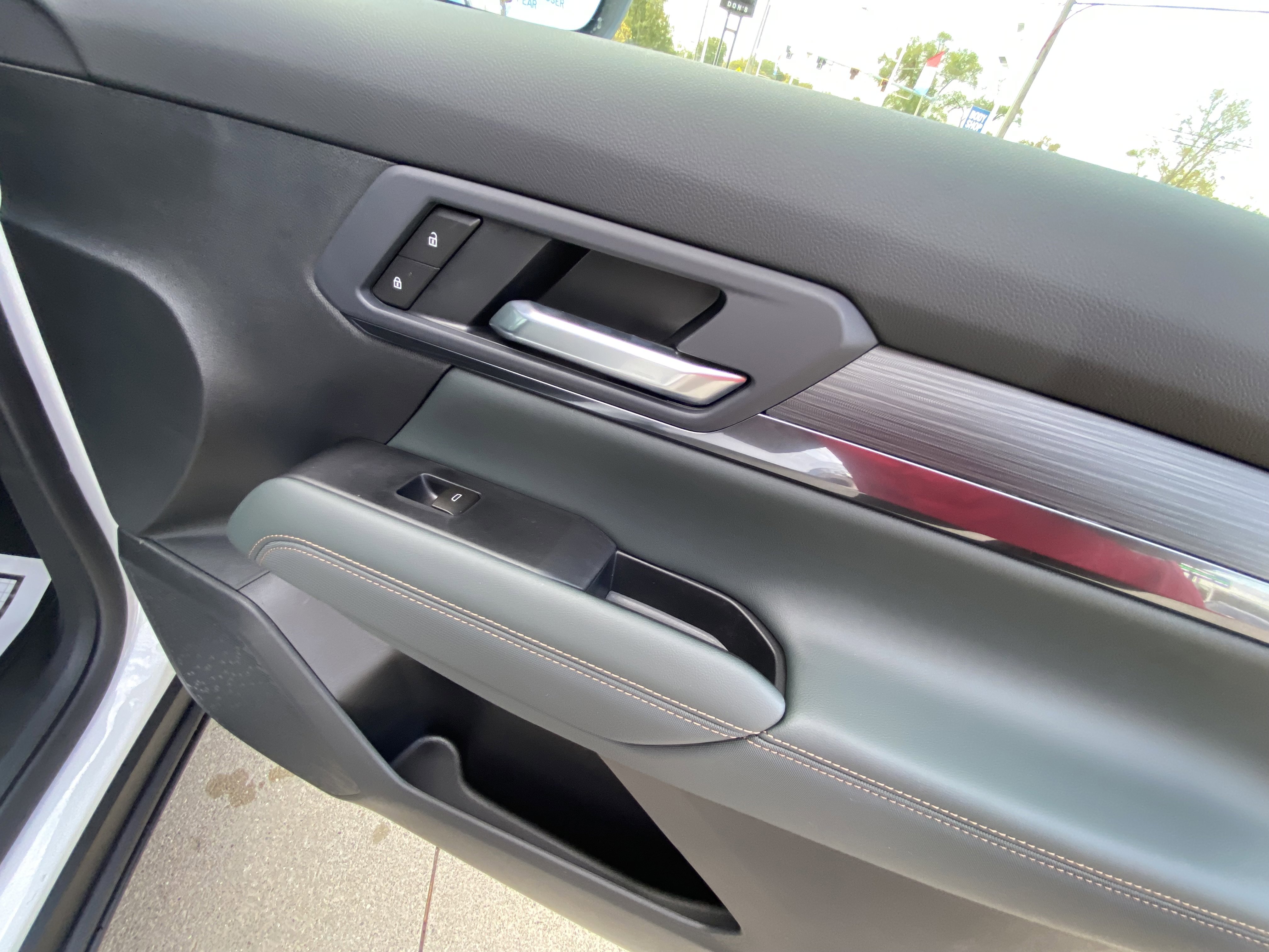 New 2026 GMC Terrain AT4 w/ Convenience Package III image 28