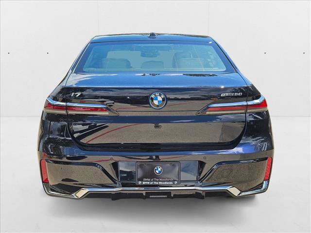 Used 2025 BMW i7 eDrive50 w/ M Sport Package image 5