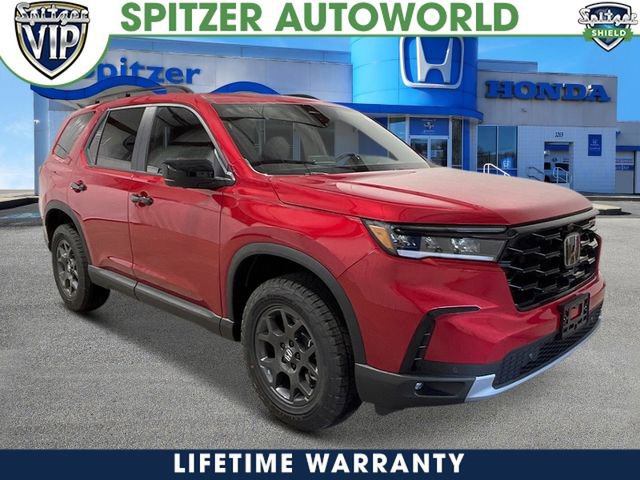 New 2025 Honda Pilot TrailSport image 1