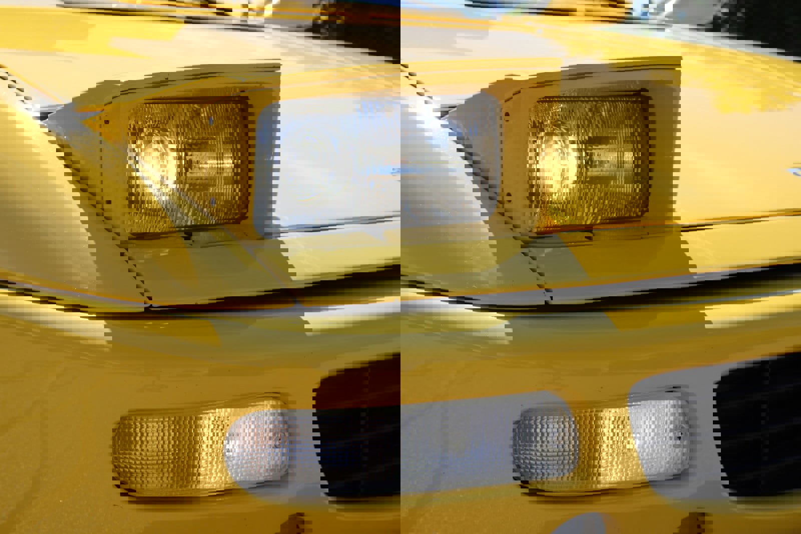 Used 1997 Ferrari F355 Spider image 38