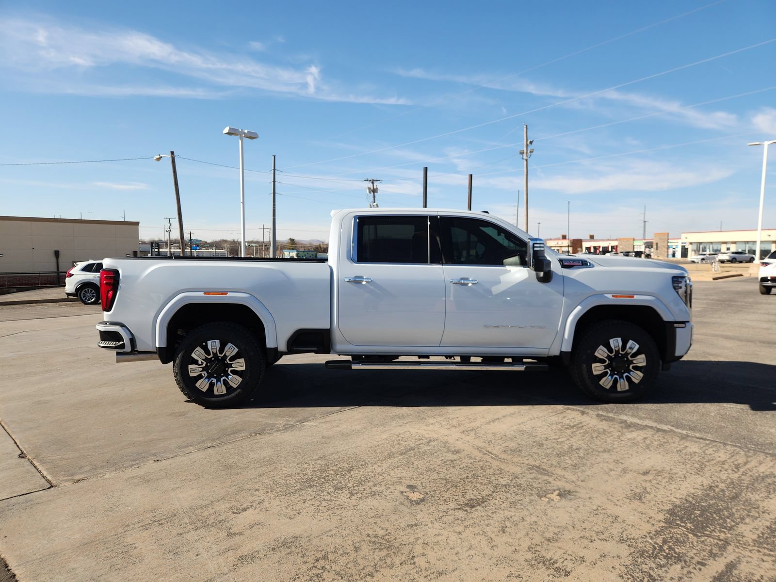 New 2026 GMC Sierra 2500 Denali w/ Denali Reserve Package AWD/4WD image 7