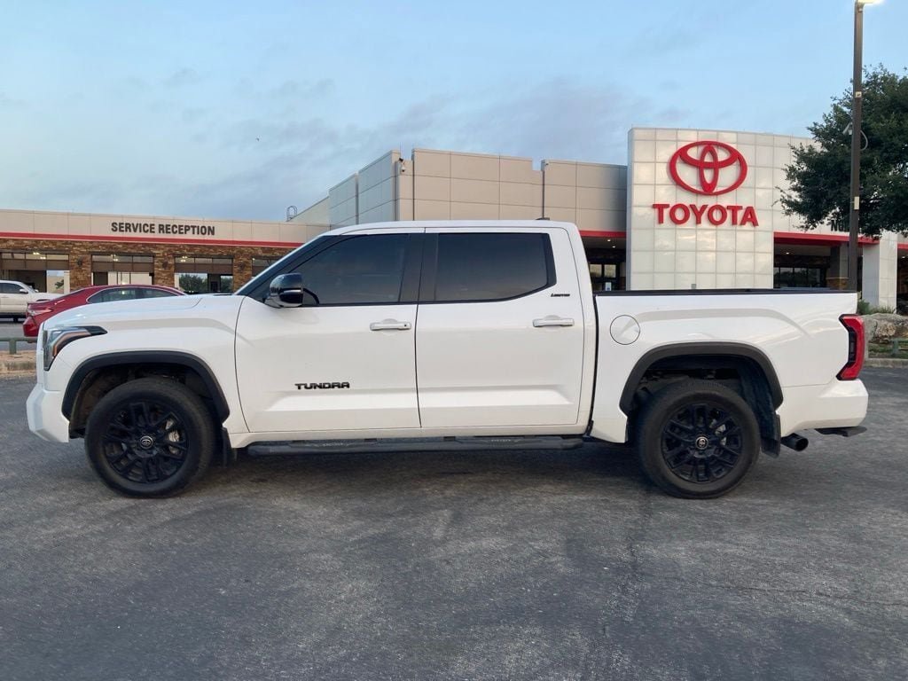 Used 2025 Toyota Tundra Limited AWD/4WD image 7