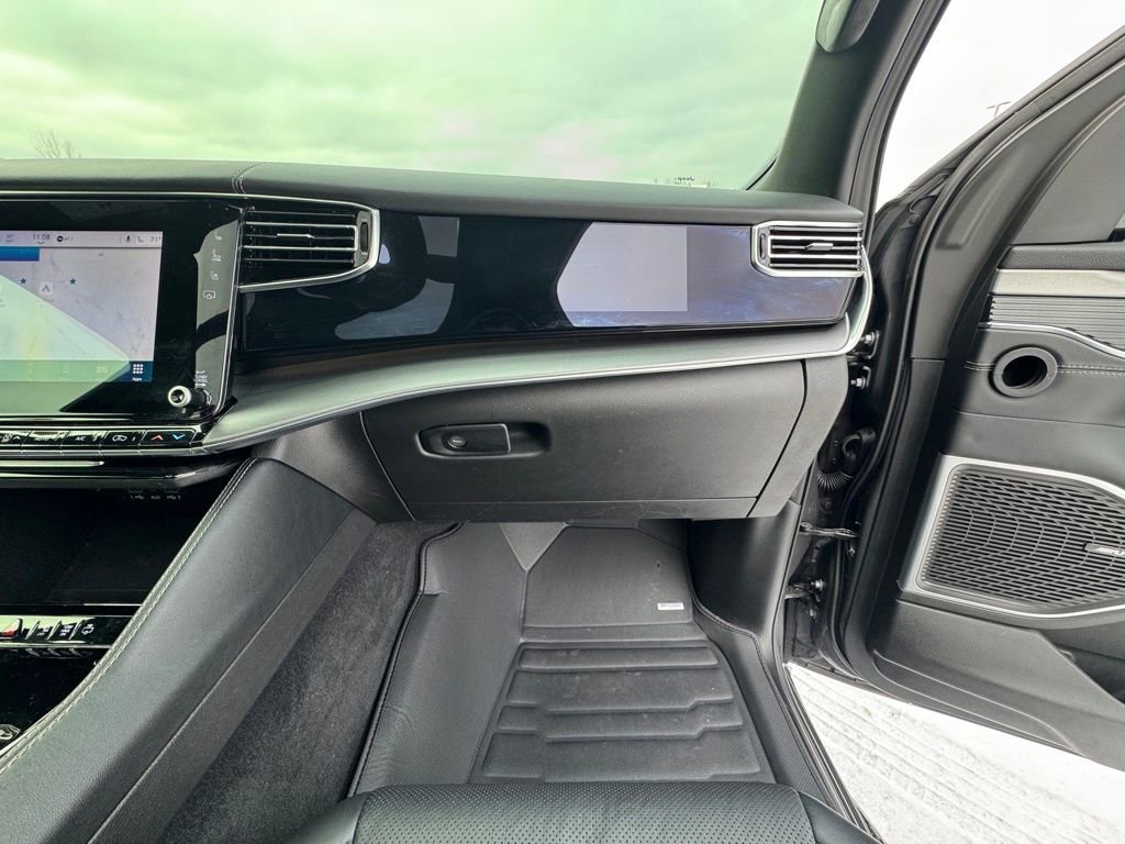 Used 2024 Jeep Wagoneer Series II image 29