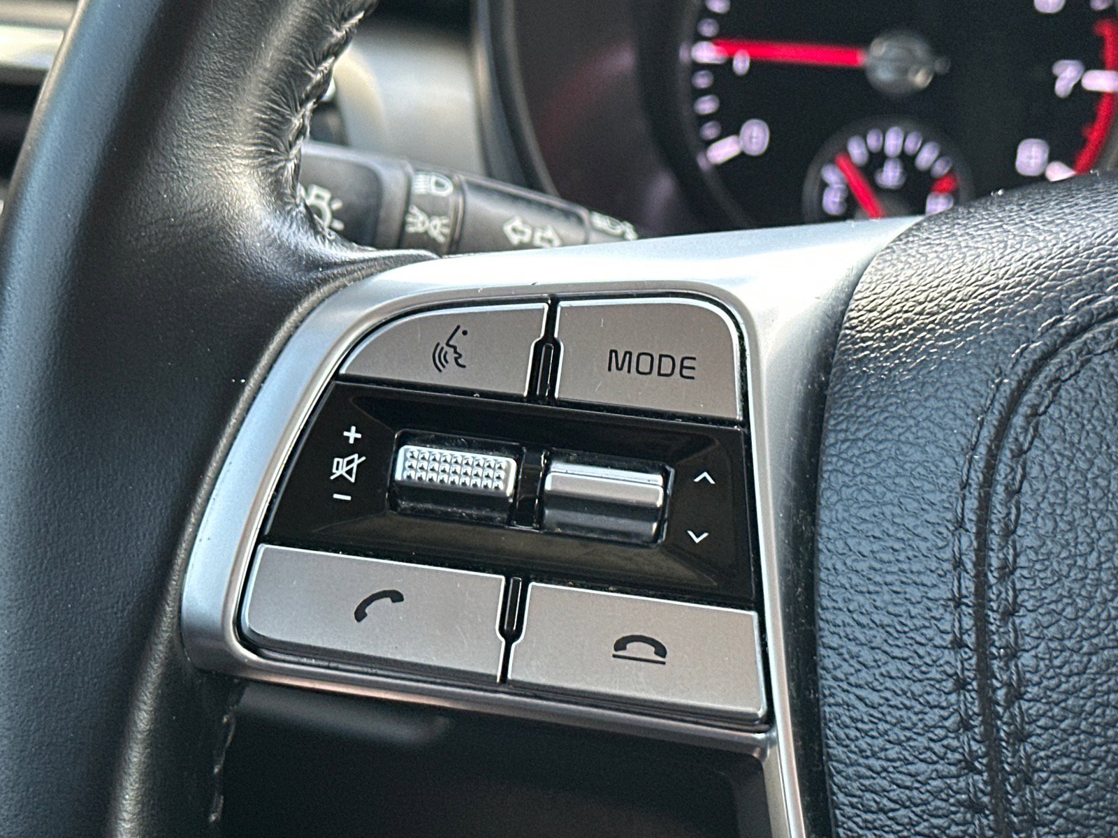 Certified 2022 Kia Telluride LX AWD/4WD image 11