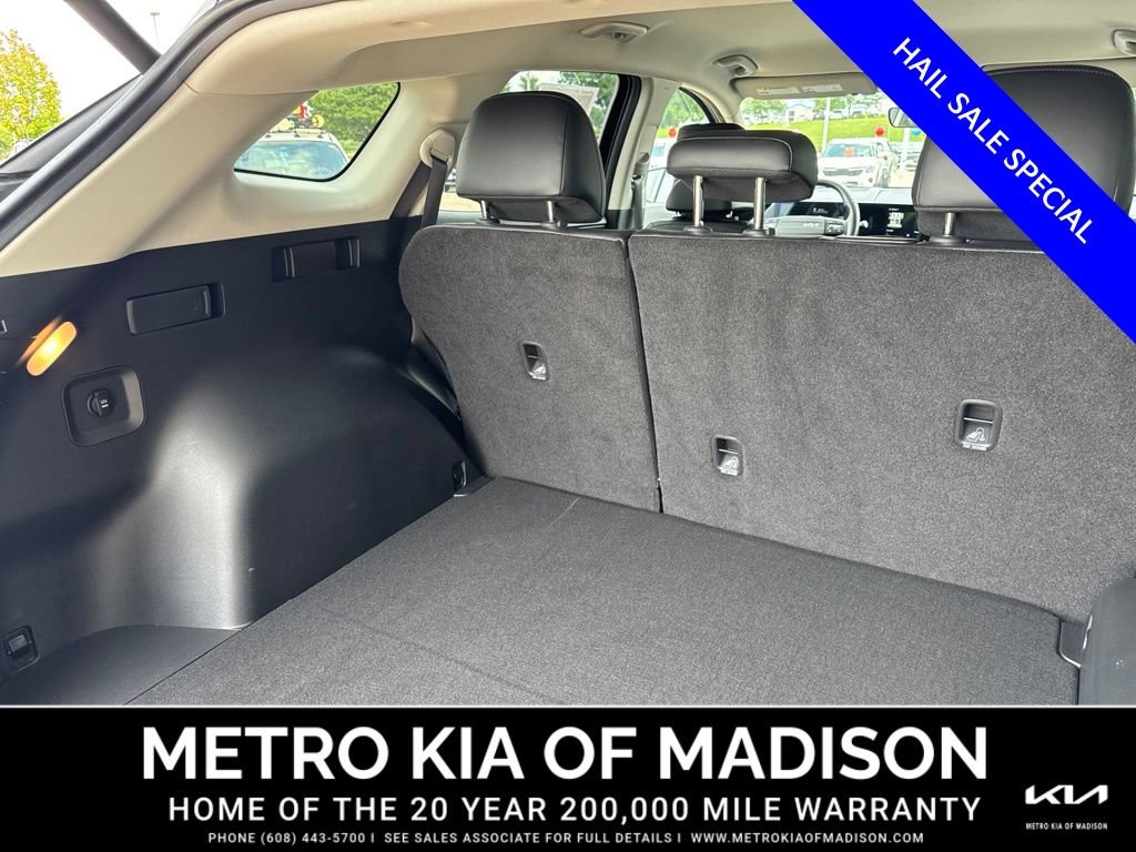 Used 2026 Kia Sportage EX FWD image 35