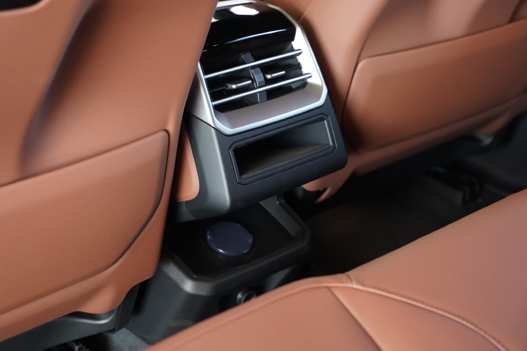 New 2027 BMW X5 xDrive40i AWD/4WD image 36