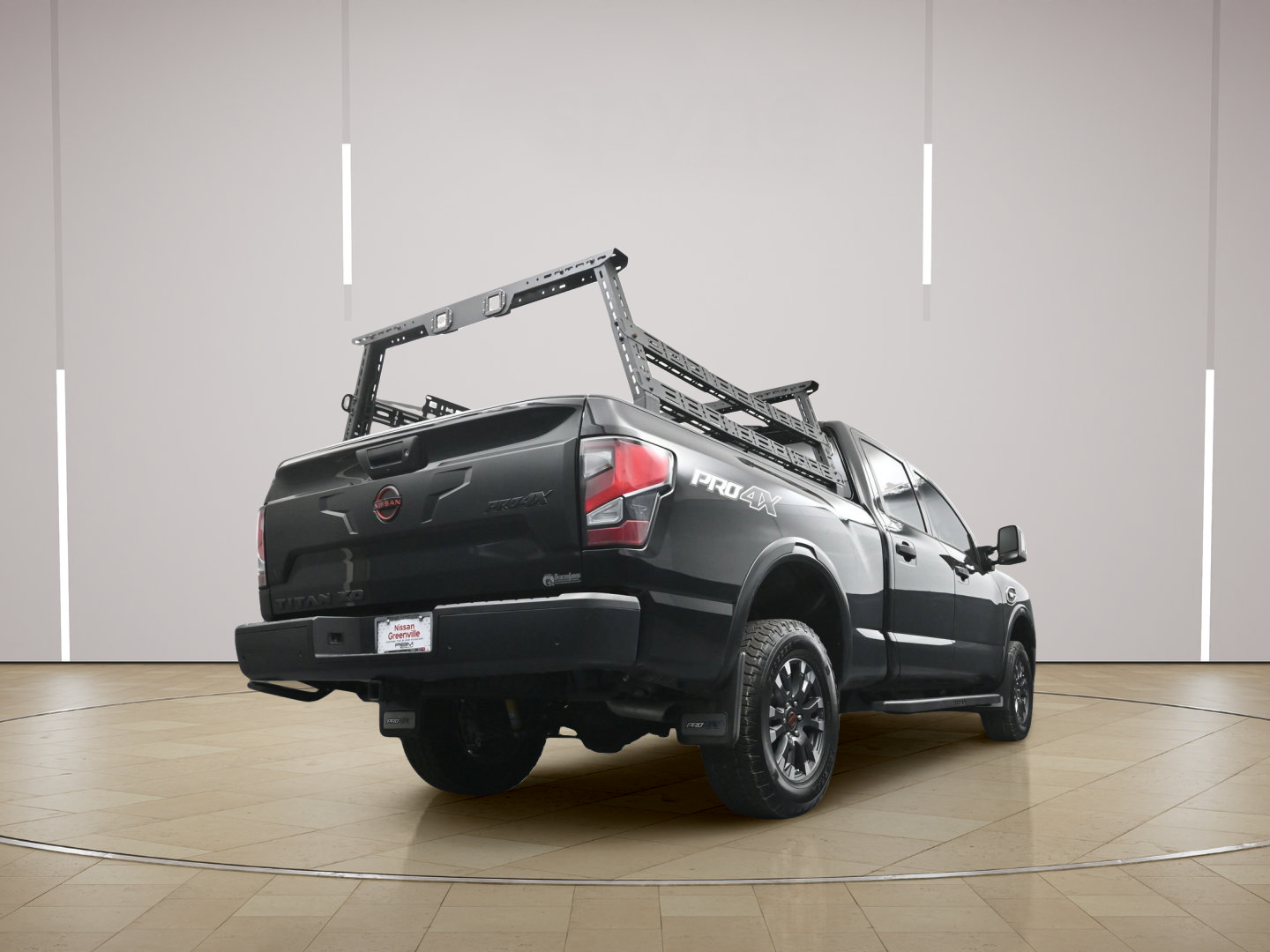 Certified 2024 Nissan Titan XD AWD/4WD image 29