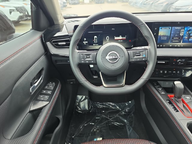 New 2026 Nissan Kicks SR w/ Cold Weather Package FWD image 13