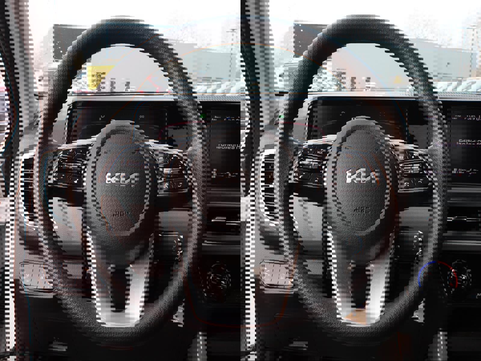 Certified 2024 Kia Seltos LX image 10