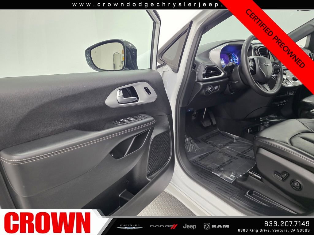 Certified 2024 Chrysler Pacifica Select image 20