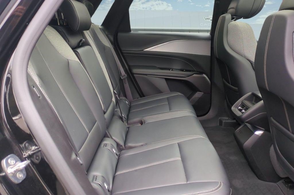 Certified 2024 Cadillac Lyriq Tech AWD/4WD image 17