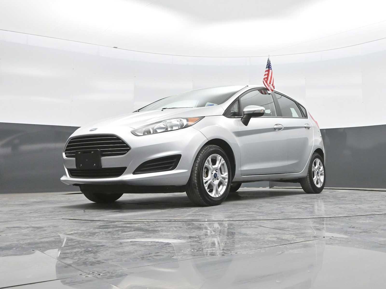 Used 2016 Ford Fiesta SE w/ Cold Weather Package FWD image 35