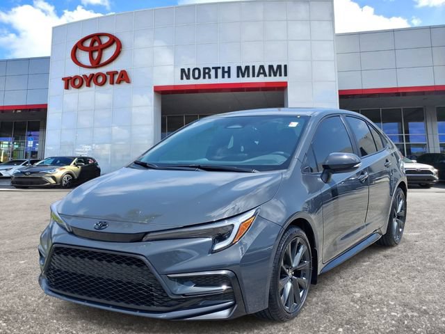 Used 2026 Toyota Corolla SE FWD image 2