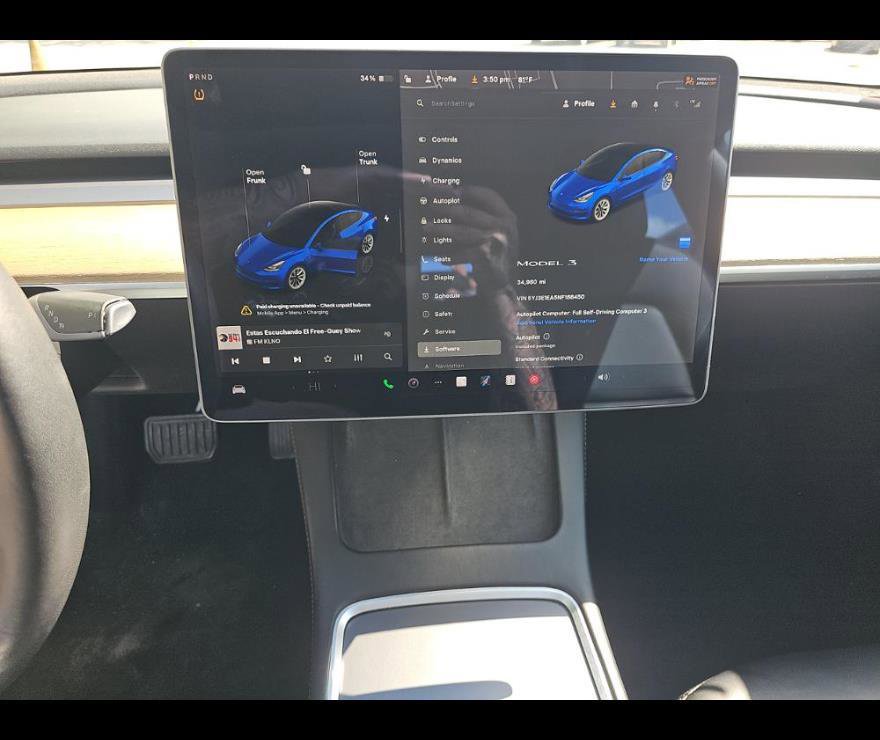 Used 2022 Tesla Model 3 Standard Range image 4