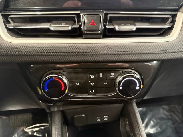 Used 2024 Chevrolet TrailBlazer LT image 32