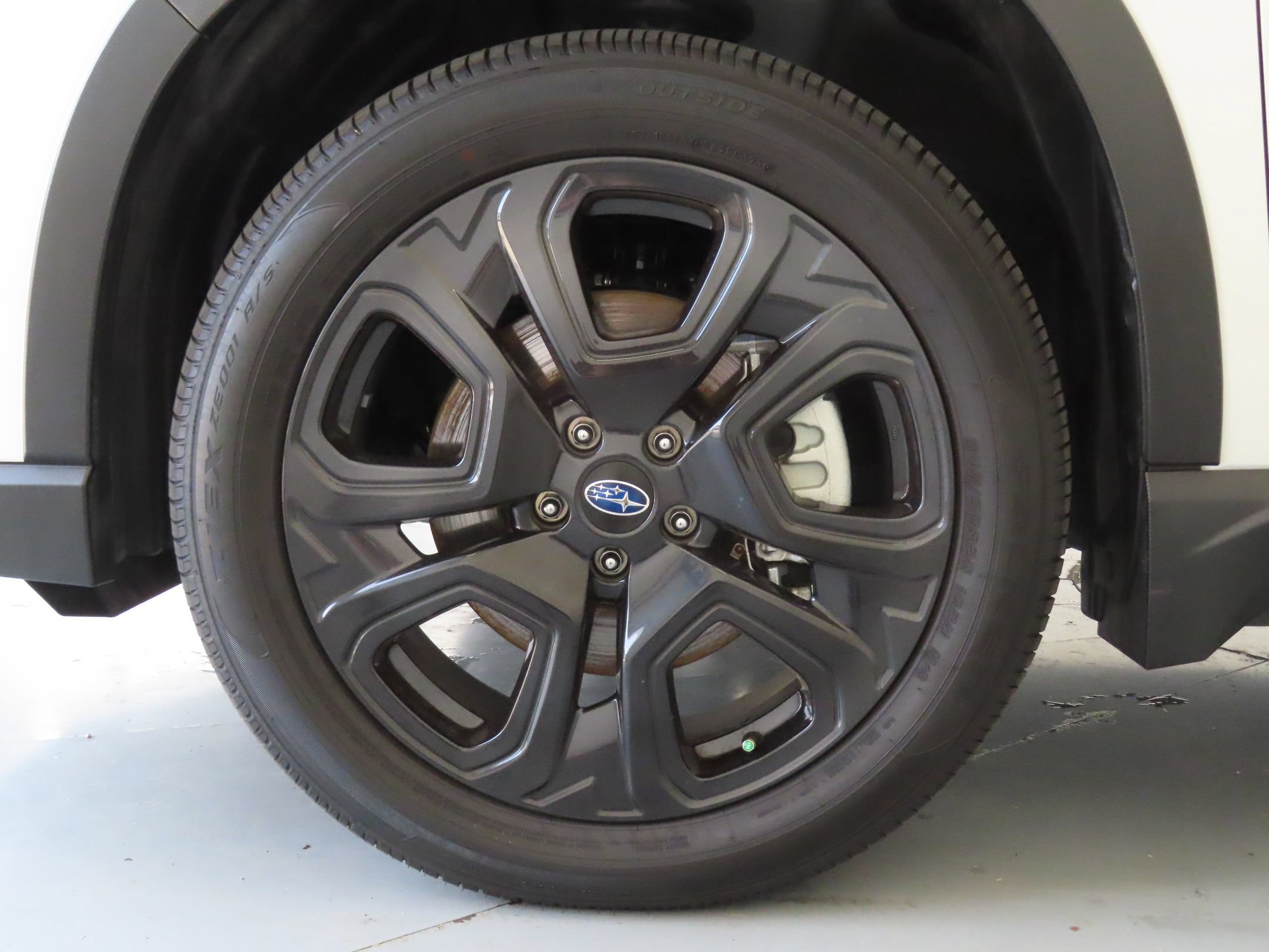 Certified 2025 Subaru Ascent Bronze Edition AWD/4WD image 29