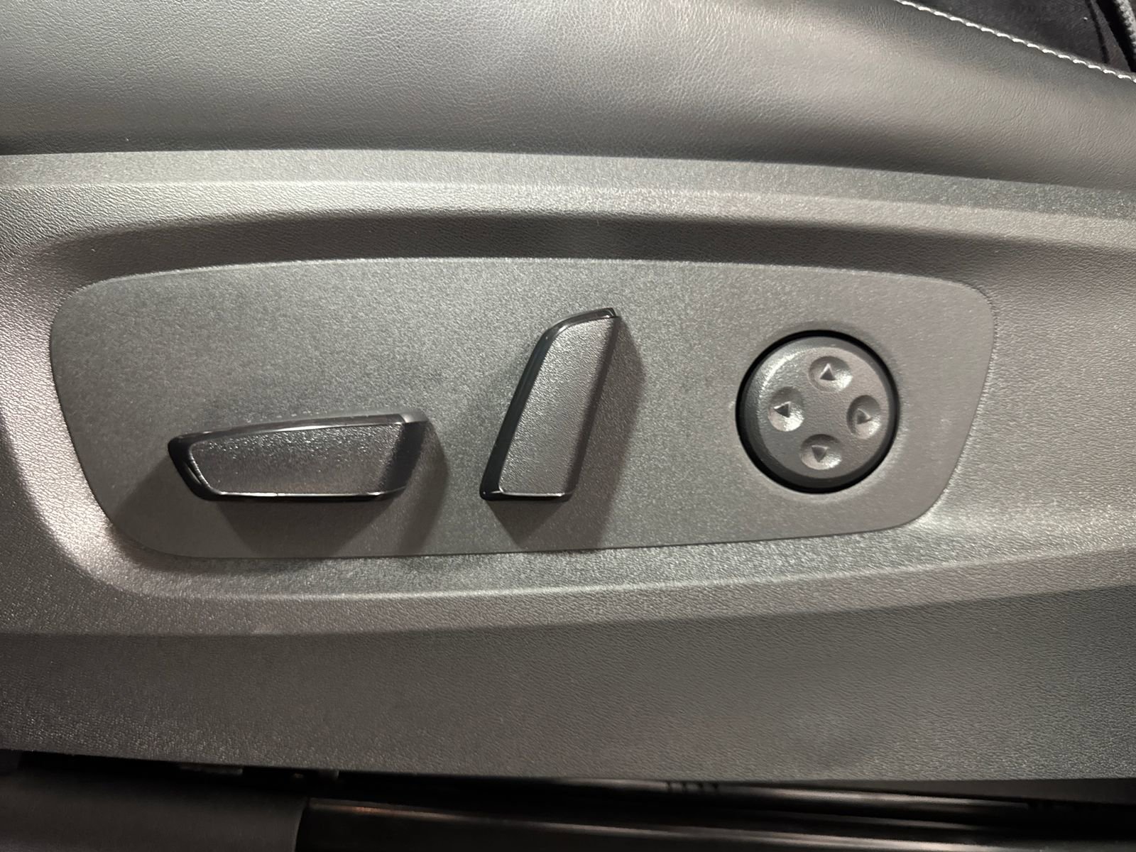 Certified 2025 INFINITI QX60 Pure image 14