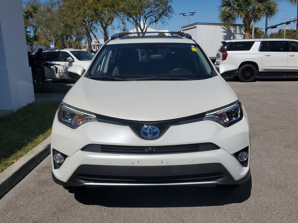 Used 2018 Toyota RAV4 Limited w/ Advanced Technology Package image 8