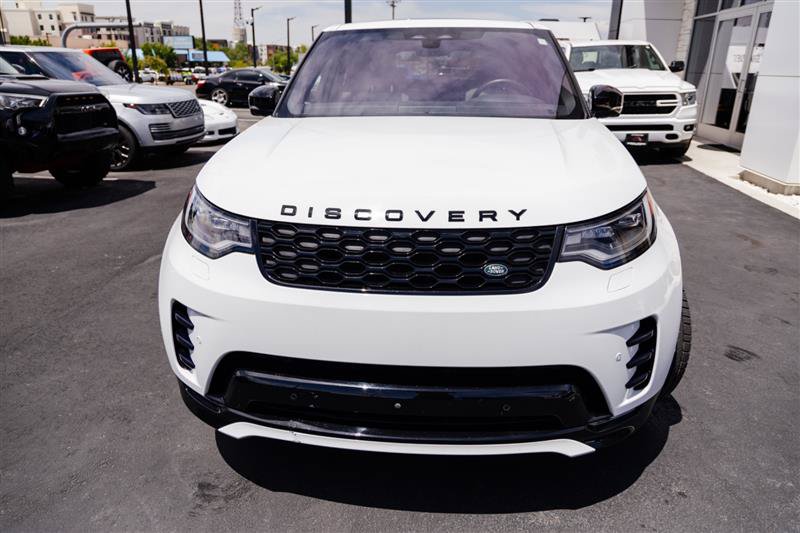 Used 2022 Land Rover Discovery S R-Dynamic AWD/4WD image 4