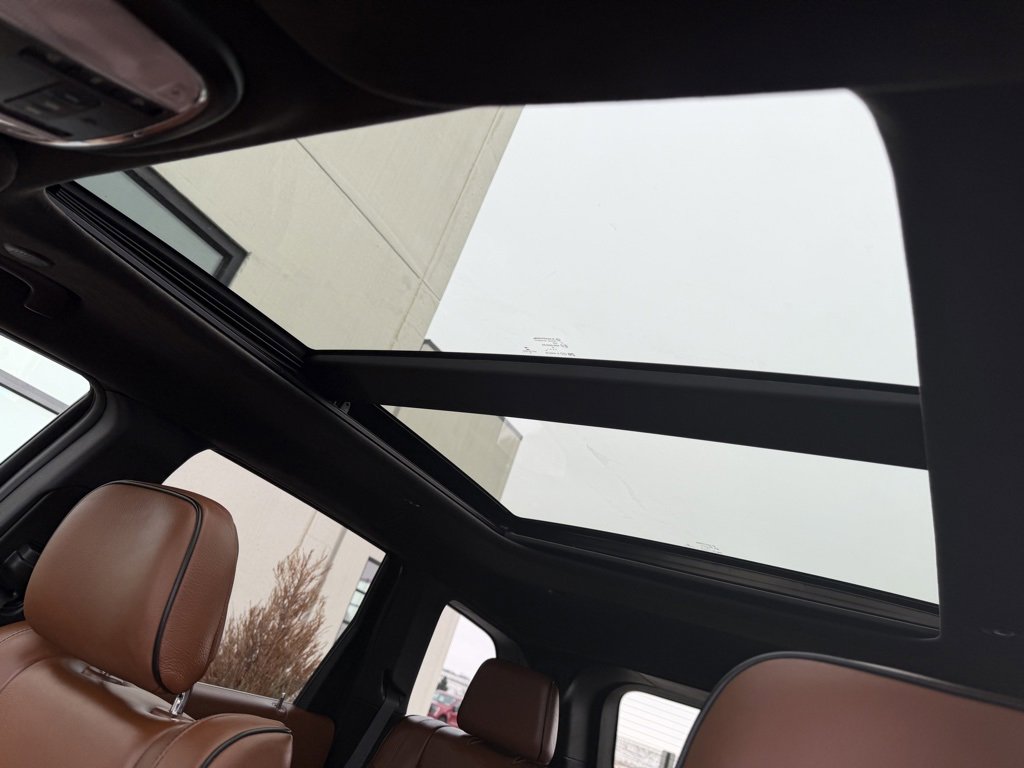 Used 2019 Jeep Grand Cherokee Summit w/ Platinum Series Group image 26