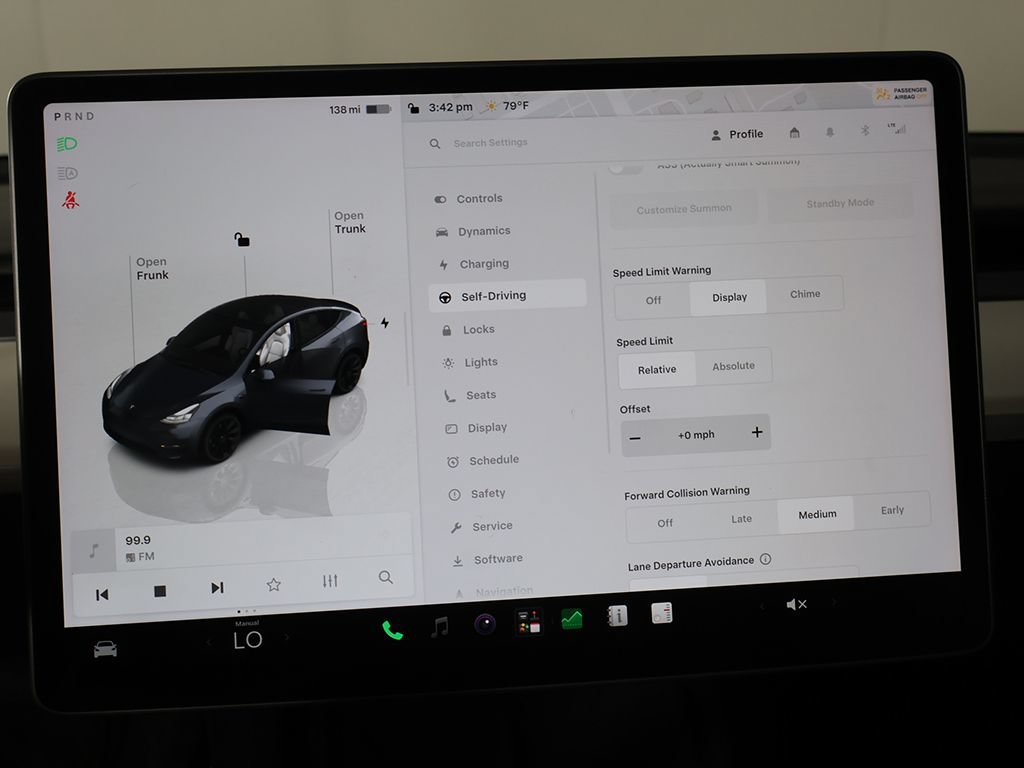 Used 2023 Tesla Model Y Long Range AWD/4WD image 43