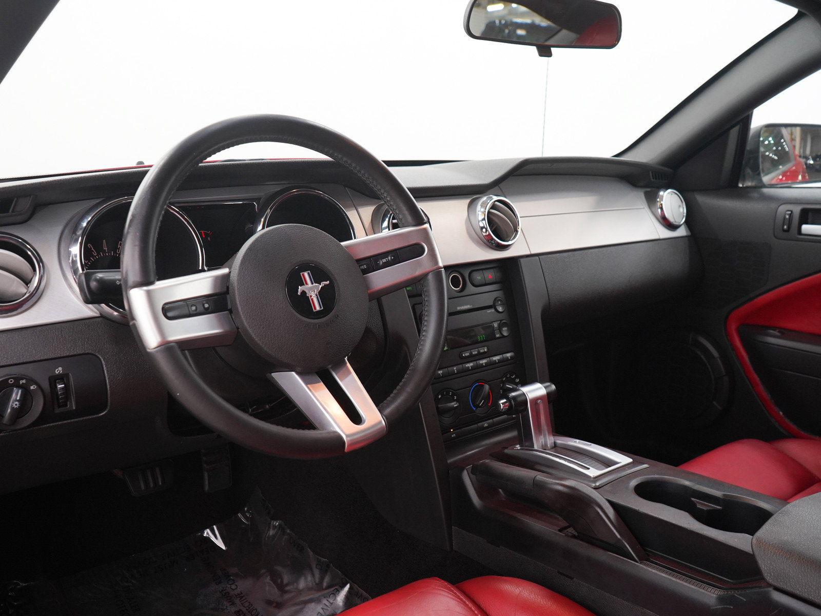 Used 2006 Ford Mustang GT Premium RWD image 17