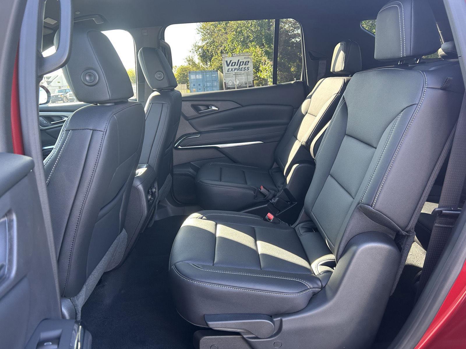 New 2026 Chevrolet Traverse LT w/ Driver Confidence Package image 37