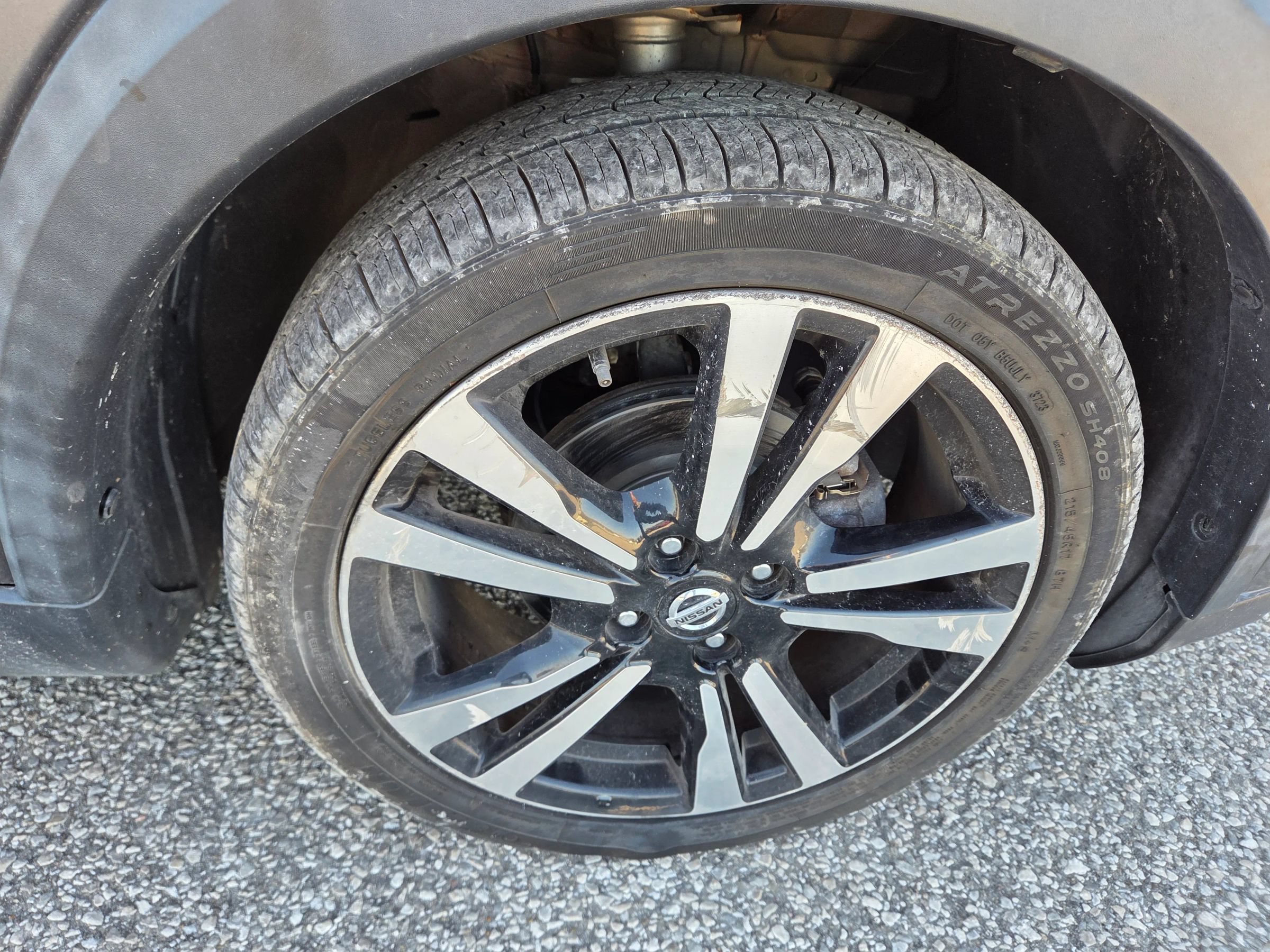 Used 2019 Nissan Kicks SV FWD image 13