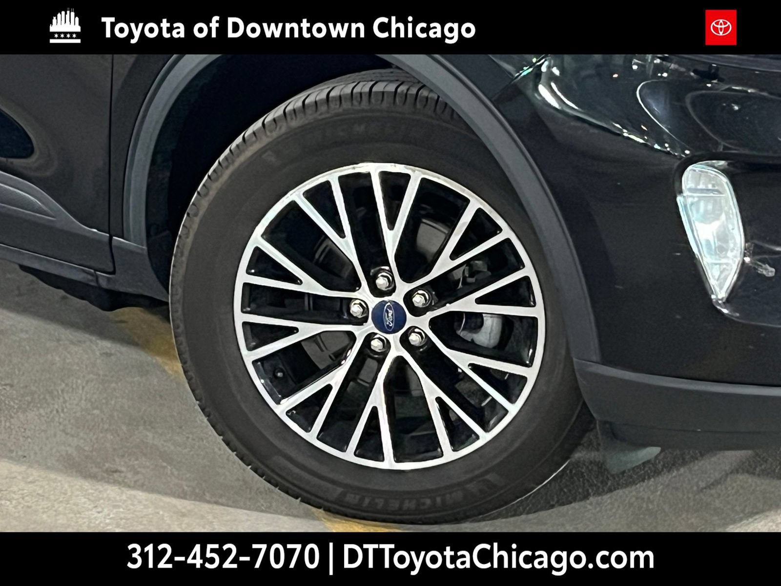 Used 2022 Ford Escape SEL w/ Technology Package FWD image 2