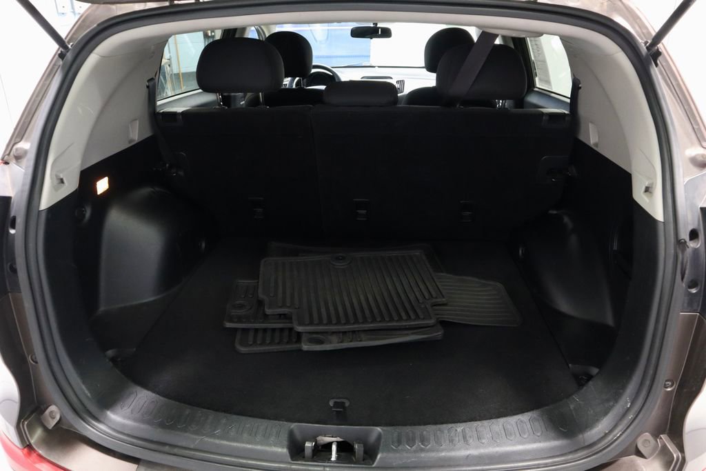 Used 2015 Kia Sportage LX image 14