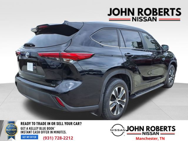 Used 2023 Toyota Highlander XLE image 18
