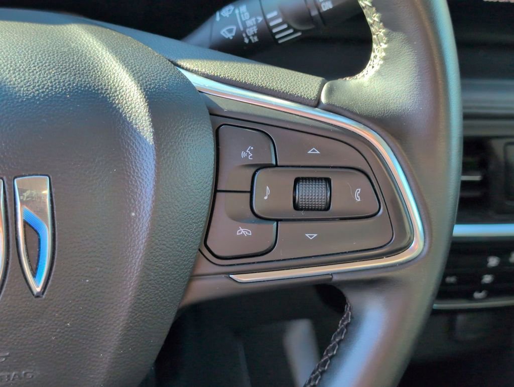 Used 2024 Buick Encore GX Sport Touring image 10