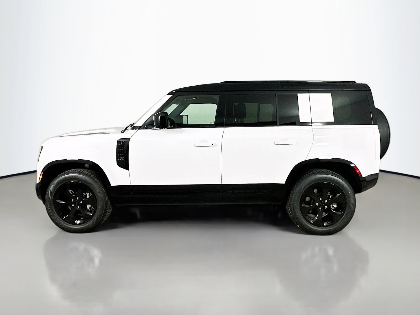 New 2026 Land Rover Defender 110 X-Dynamic SE AWD/4WD image 8